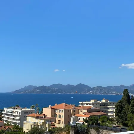Apartment Vue A Couper Le Souffle - Nouveau Entierement Renove *